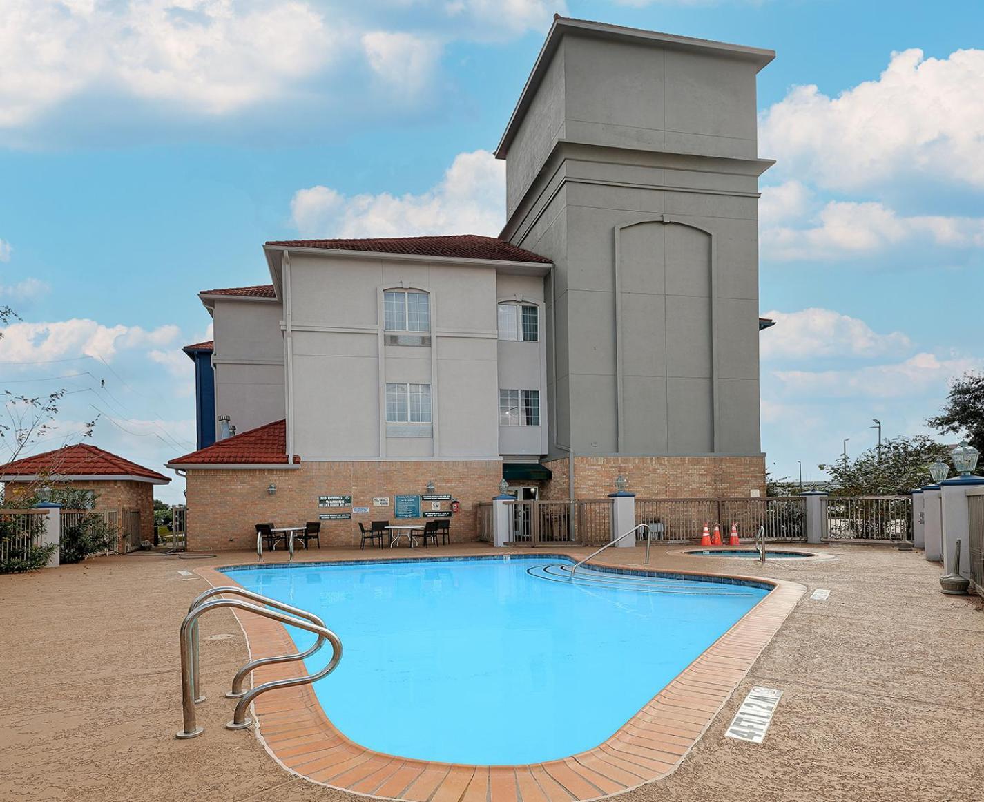 Sonesta Essential Houston Westchase Hotel Екстериор снимка