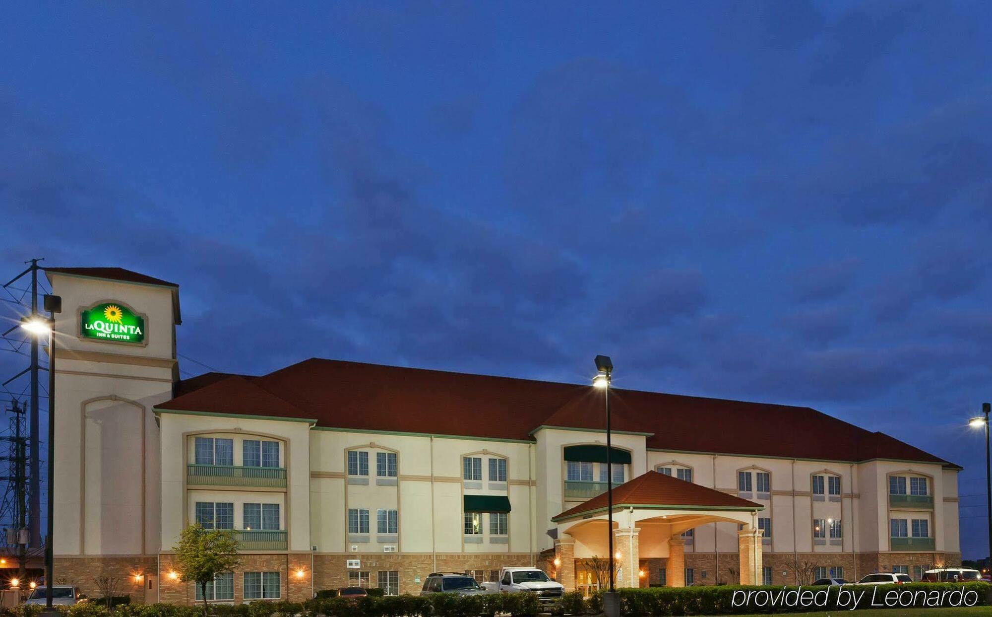 Sonesta Essential Houston Westchase Hotel Екстериор снимка